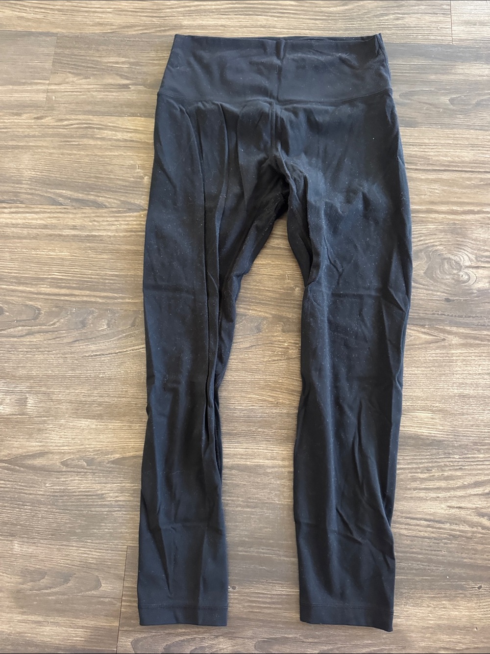 HeyNuts Black High-Waist Leggings Size M (8/10)